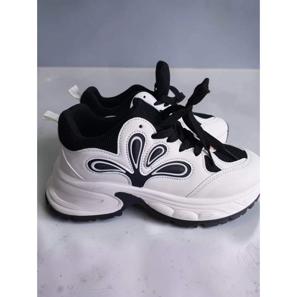 Memory Foam Chunky Platform Sneakers Womens 8 Wide Black White Floral Cutout